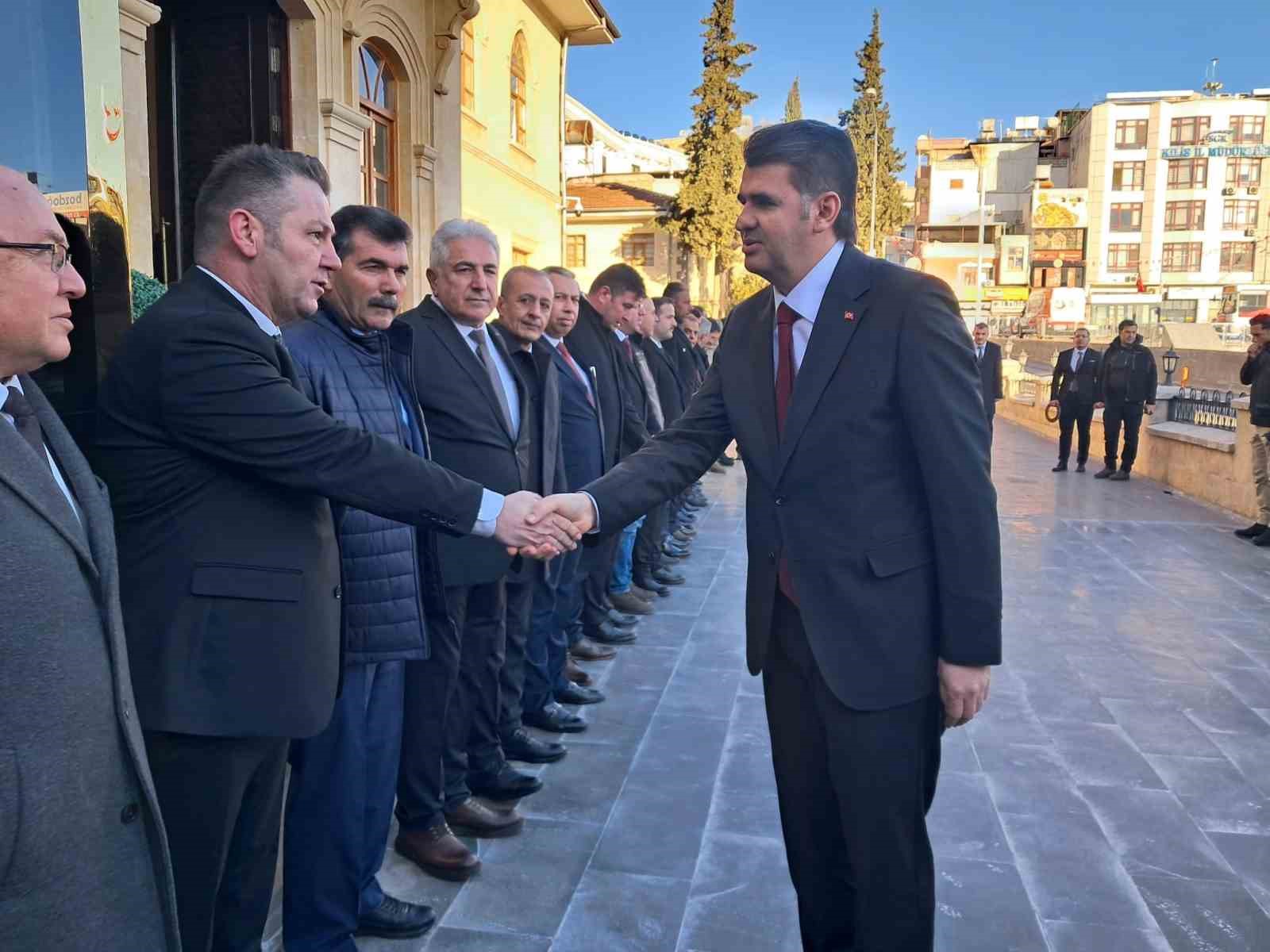 kilis valisi omer kalayli gorevine basladi 2 snEpMmNV