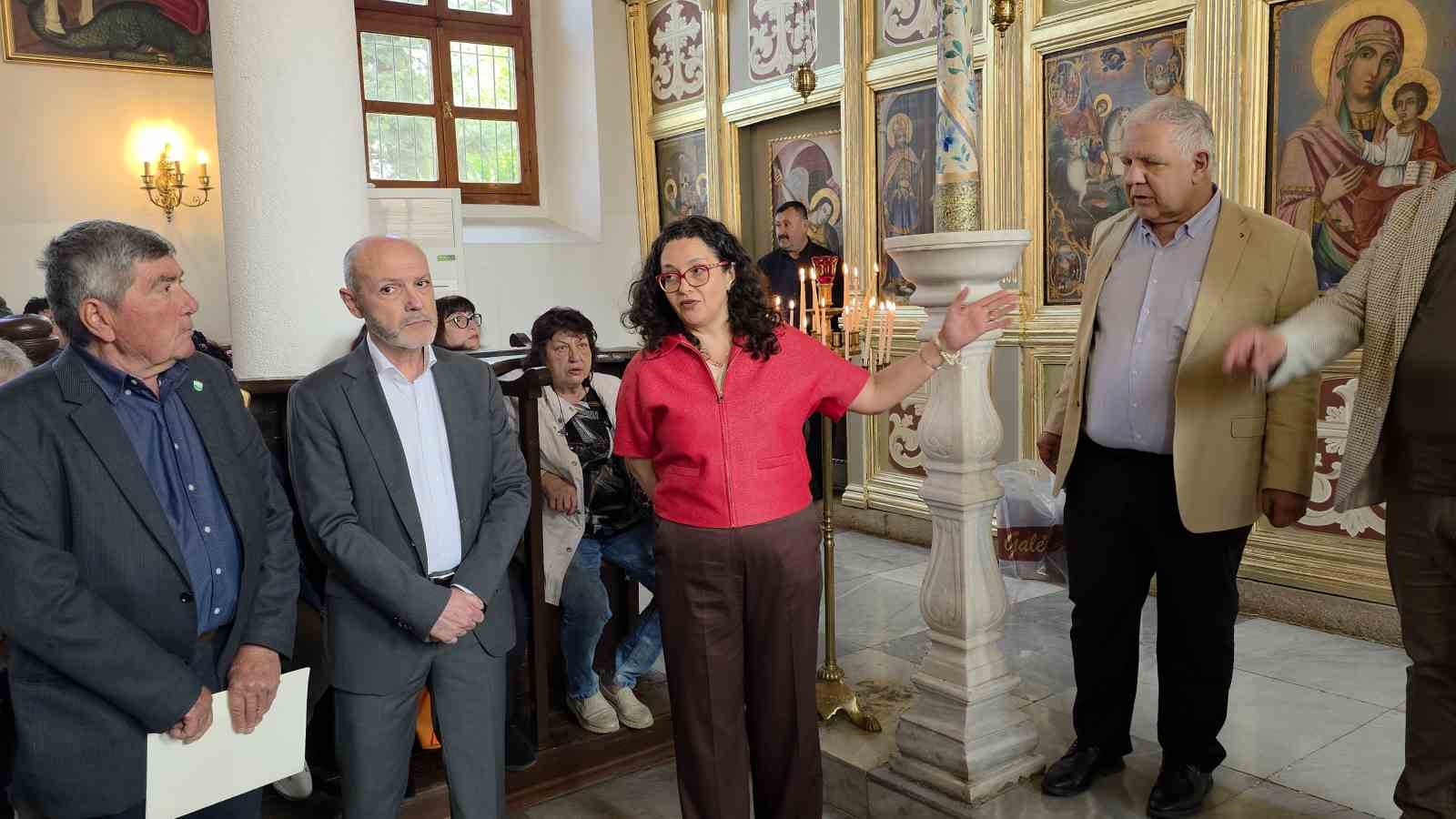 kilise ayininde bulgarca yunanca dil tartismasi biz yunan degiliz tepkisi 1