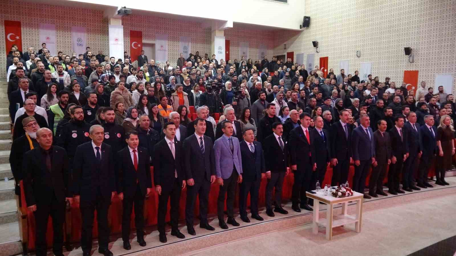 Kilis’te 1170 sosyal konutun kura çekilişi yapıldı 5 kiliste 1170 sosyal konutun kura cekilisi yapildi 1 XOjQ1mpv