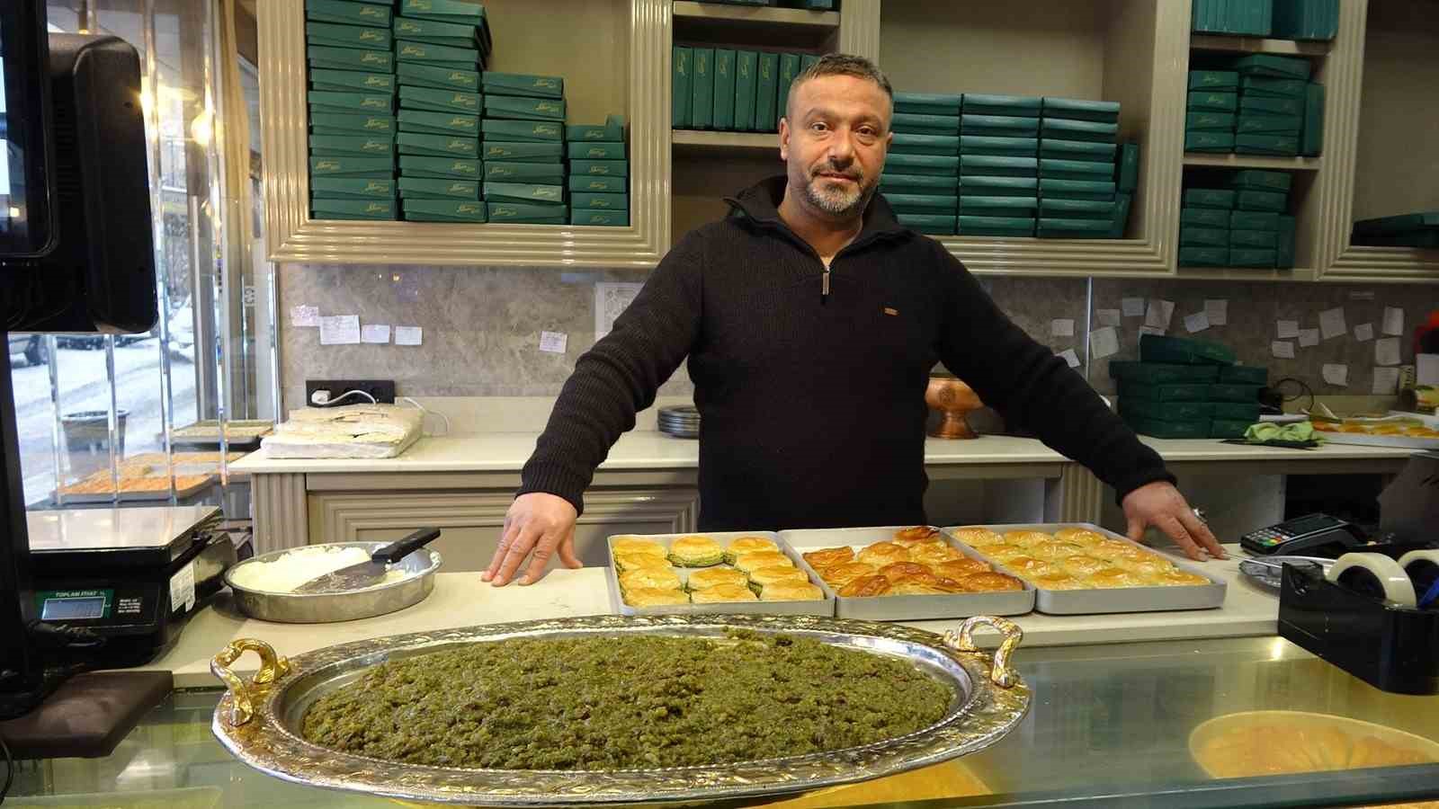 kiliste 37 yillik ustadan burger tatli 1 hlDLRHHz