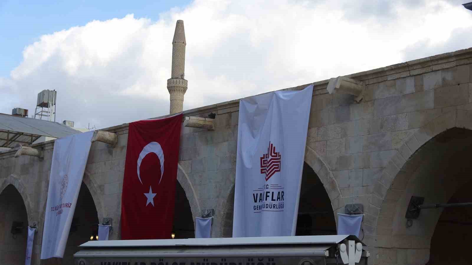 Kilis’te 6 Şubat depreminde hasar gören 3 vakıf eseri ibadete açıldı 9 kiliste 6 subat depreminde hasar goren 3 vakif eseri ibadete acildi 5
