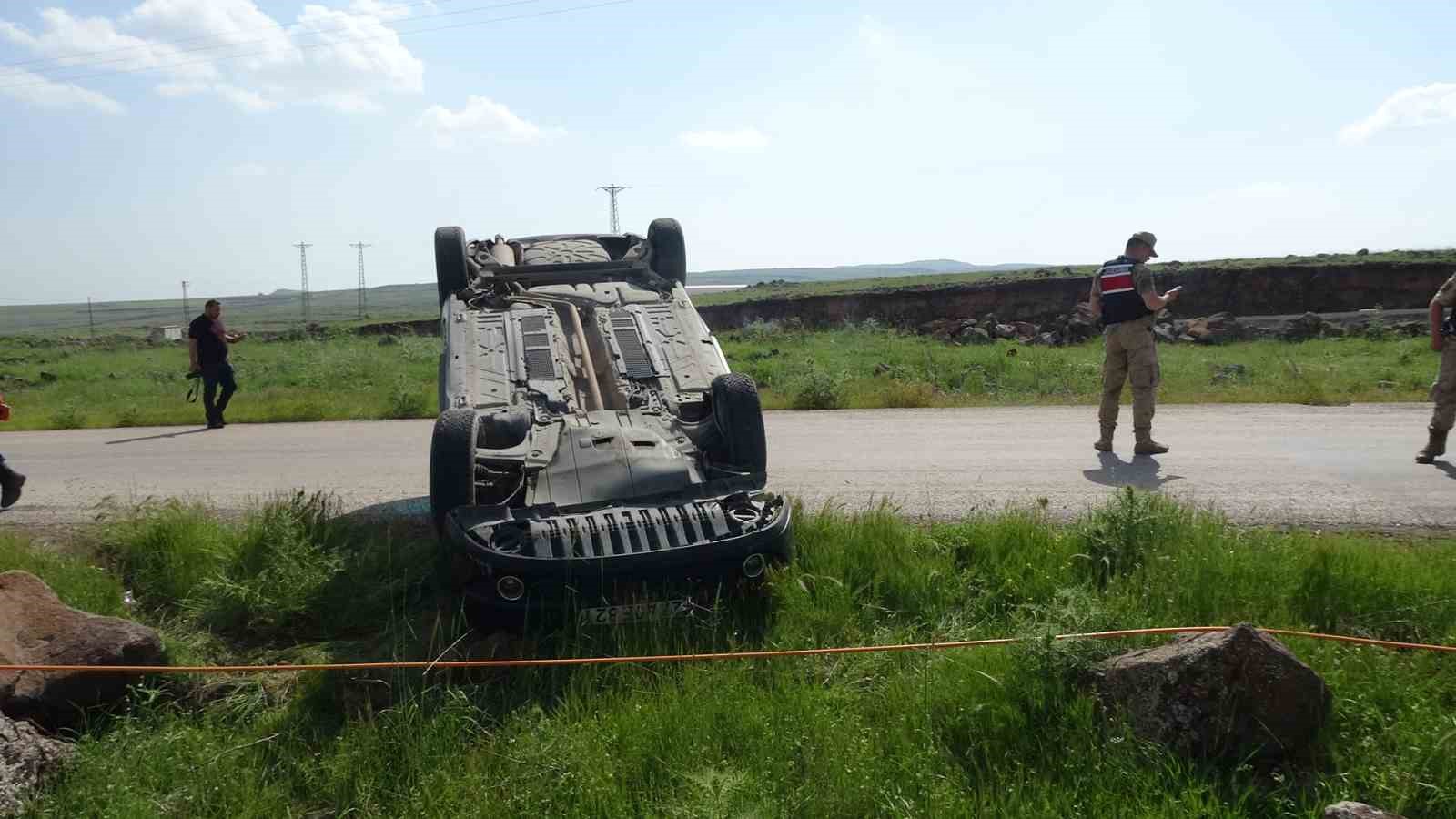 Kilis’te feci kaza: Otomobil taklalar attı, 5 kişi yaralandı 7 kiliste feci kaza otomobil taklalar atti 5 kisi yaralandi 3 AYM46UwV