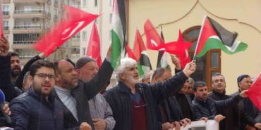 kiliste-filistine-dunya-sessiz-kalmamali-cagrisi-dFaZ5w4n.jpg