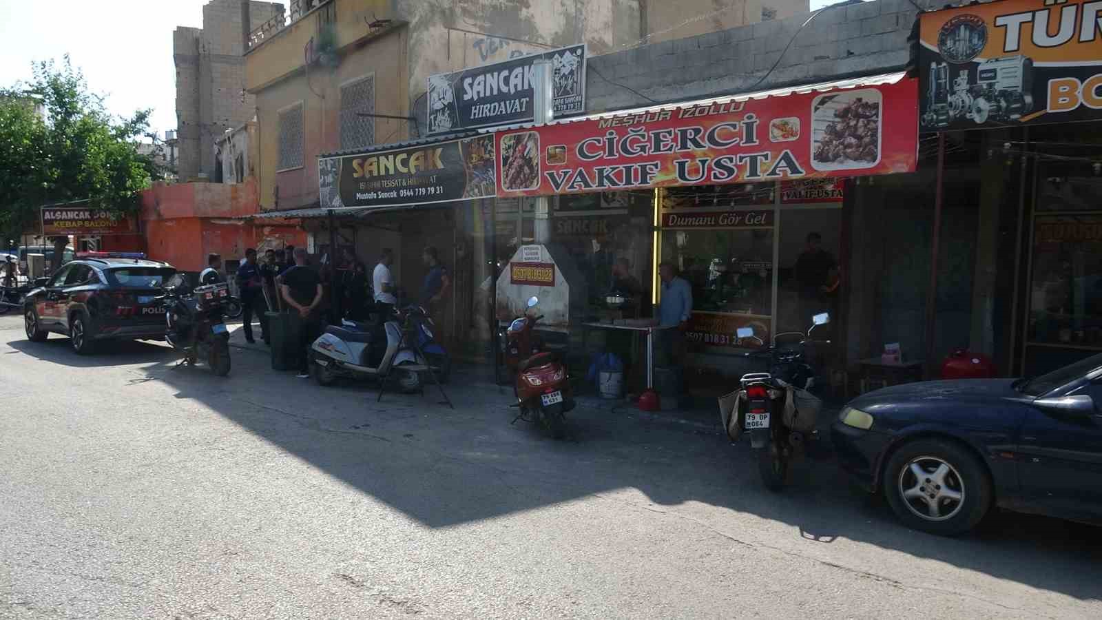 kiliste kebapcida silahli ve bicakli kavga 1 yarali 3 kzGhaBzc