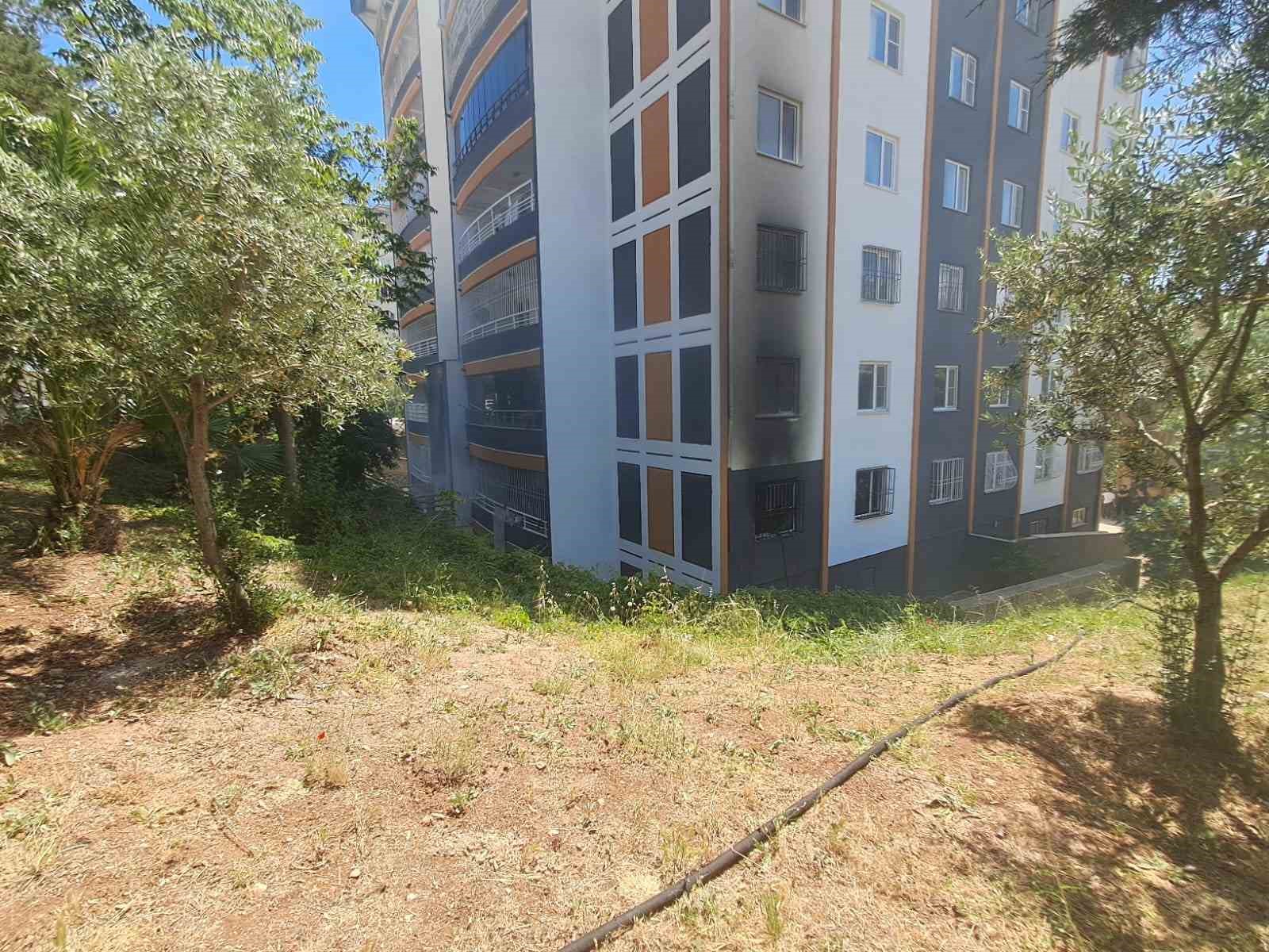 kiliste korkutan yangin 4 kisi hastaneye kaldirildi 2 Mh9IRFjd