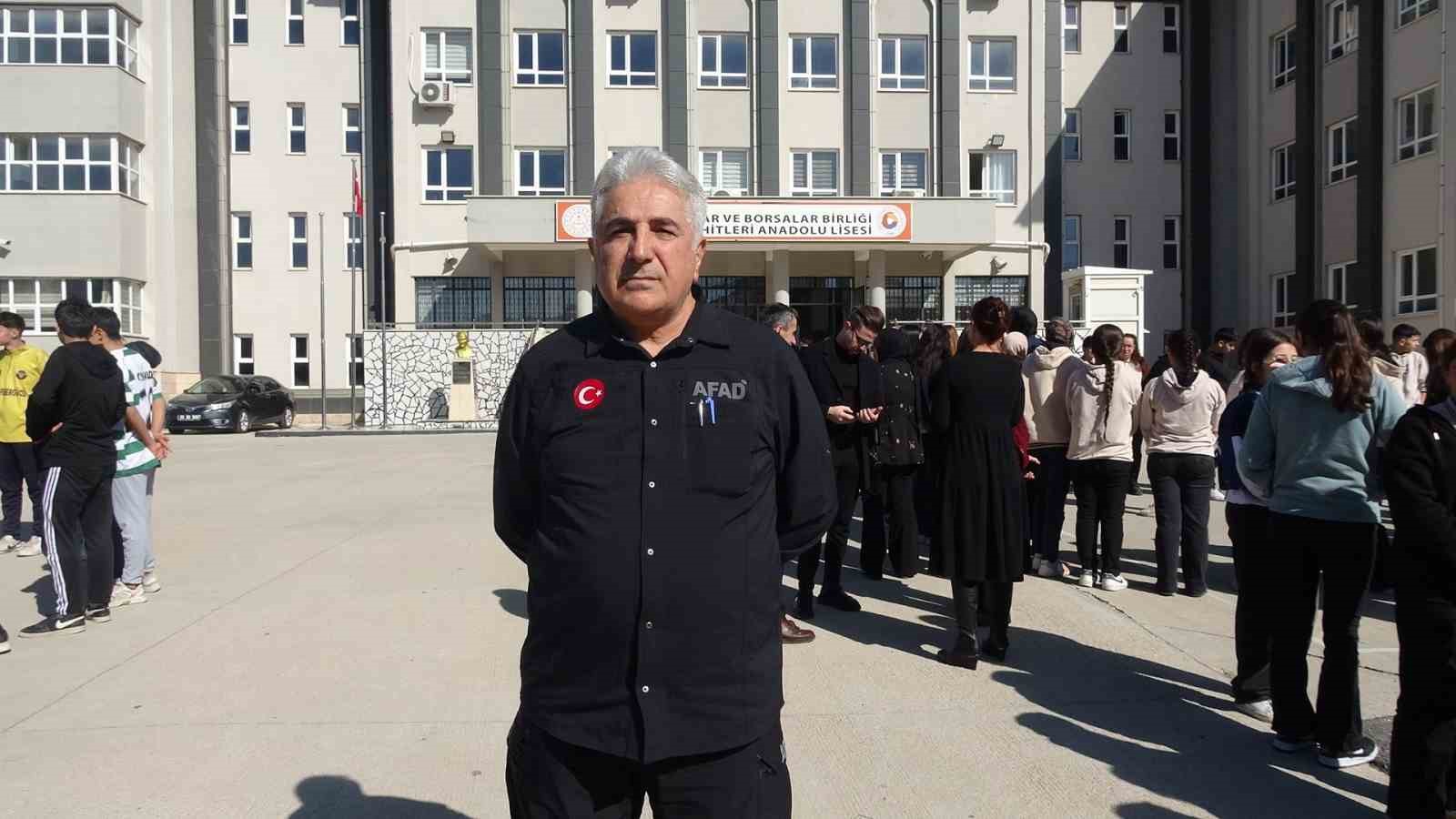 kiliste lise ogrencilerinden deprem tatbikati 5 e84YsXTv