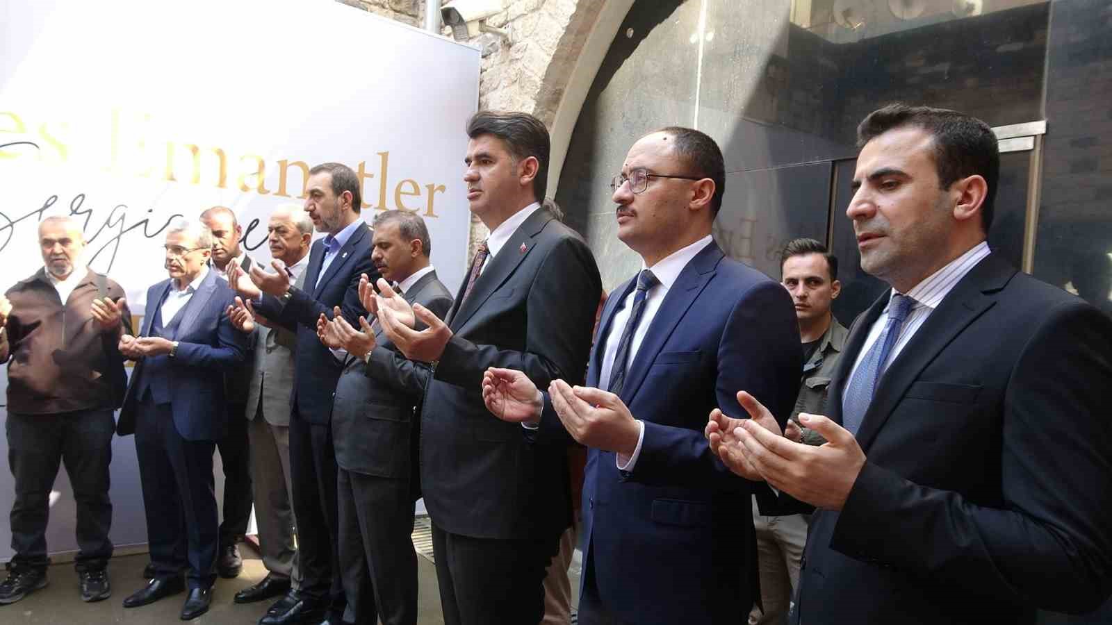 kiliste mukaddes emanetler sergisi ziyarete acildi 4 kR5skWai