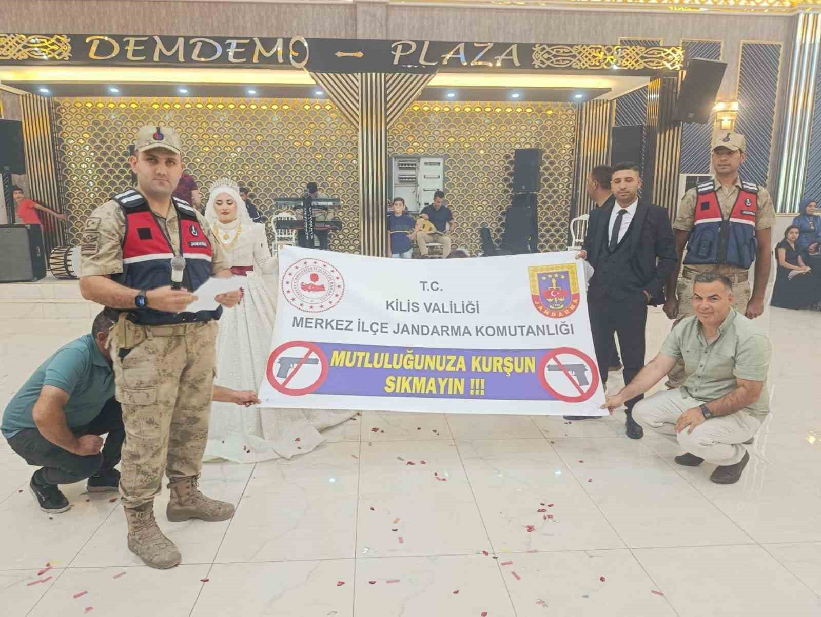 Kilis’te ’Mutluluğunuza Kurşun Sıkmayın’ uyarısı 5 kiliste mutlulugunuza kursun sikmayin uyarisi 1 vmeJbIiw