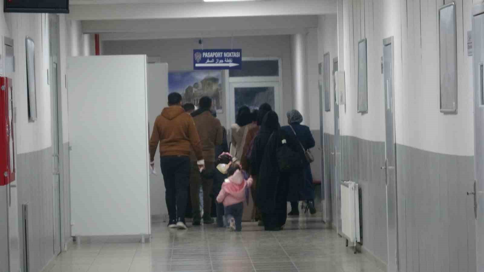 kiliste suriyelilerin gonullu donusu bayram sonrasi da suruyor 3 j3KYnhcj