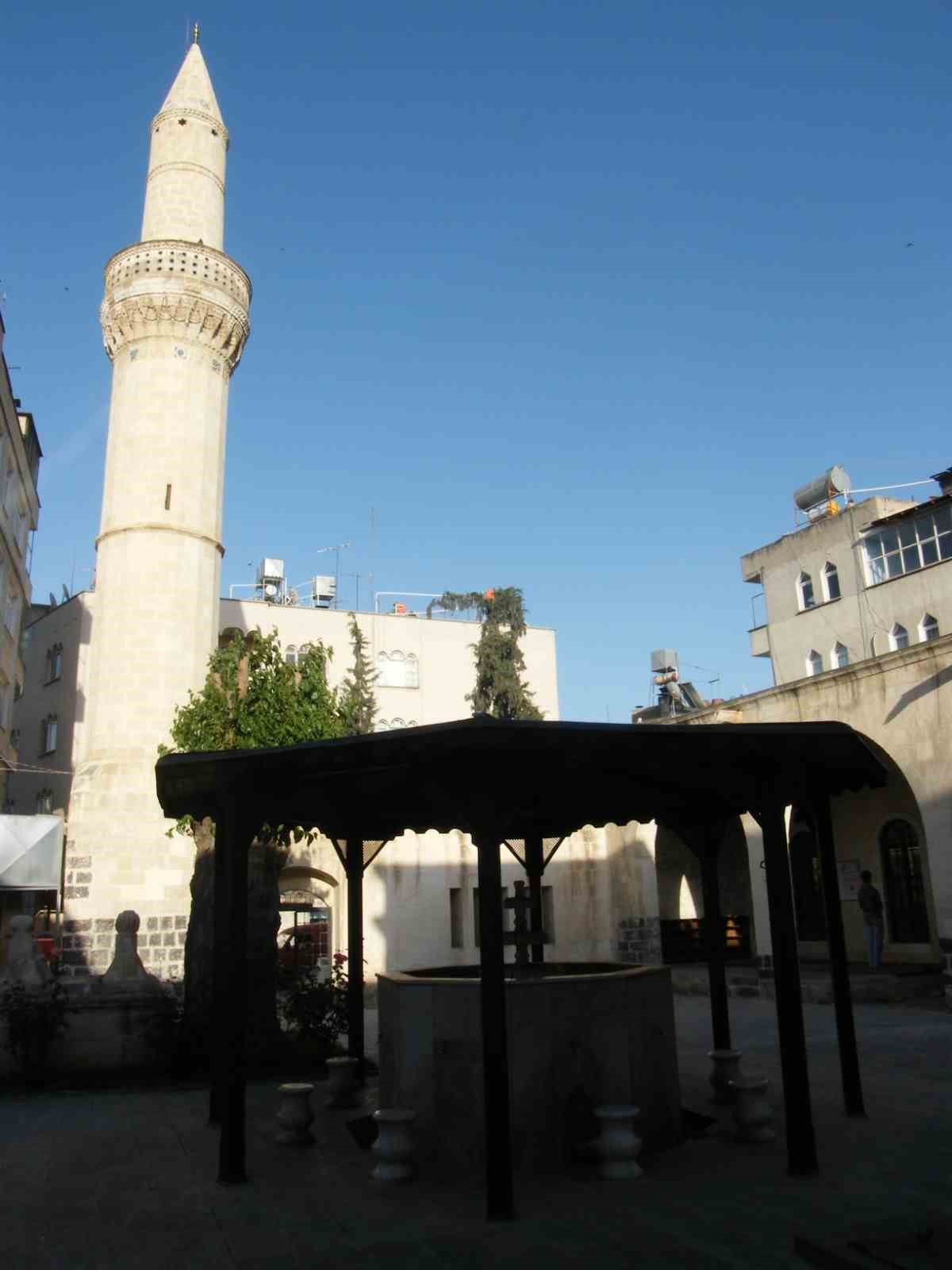 Kilis’te tarihi eserler yürütülen restorasyon çalışmalarıyla yeniden ayağa kaldırılıyor 8 kiliste tarihi eserler yurutulen restorasyon calismalariyla yeniden ayaga kaldiriliyor 4 ShWcyC5J