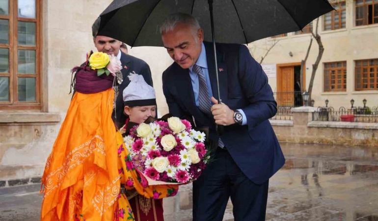 kiliste-tarihi-eserler-yurutulen-restorasyon-calismalariyla-yeniden-ayaga-kaldiriliyor-sqH5p2ve.jpg