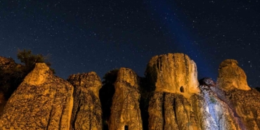 kilistrada-gokyuzu-ve-tarih-bulustu-fotografcilardan-yogun-ilgi-sOFbkAfS.jpg