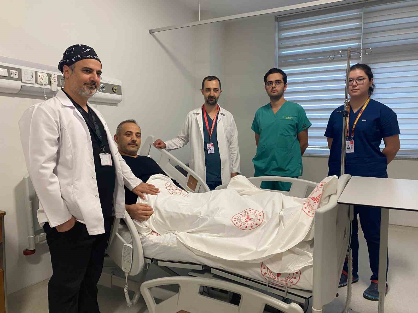kilo aldigini sandi 7 bucuk kilogramlik dev bobrek kitlesi tasidigi ortaya cikti 0 R1G2Suib