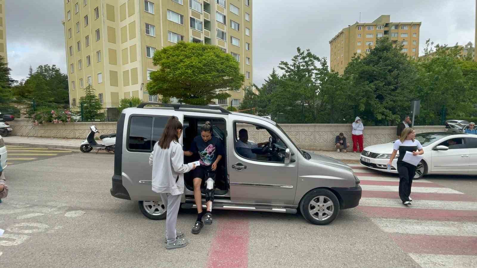 kimligini evde unutan adayin imdadina polis yetisti 3 rjKghz27