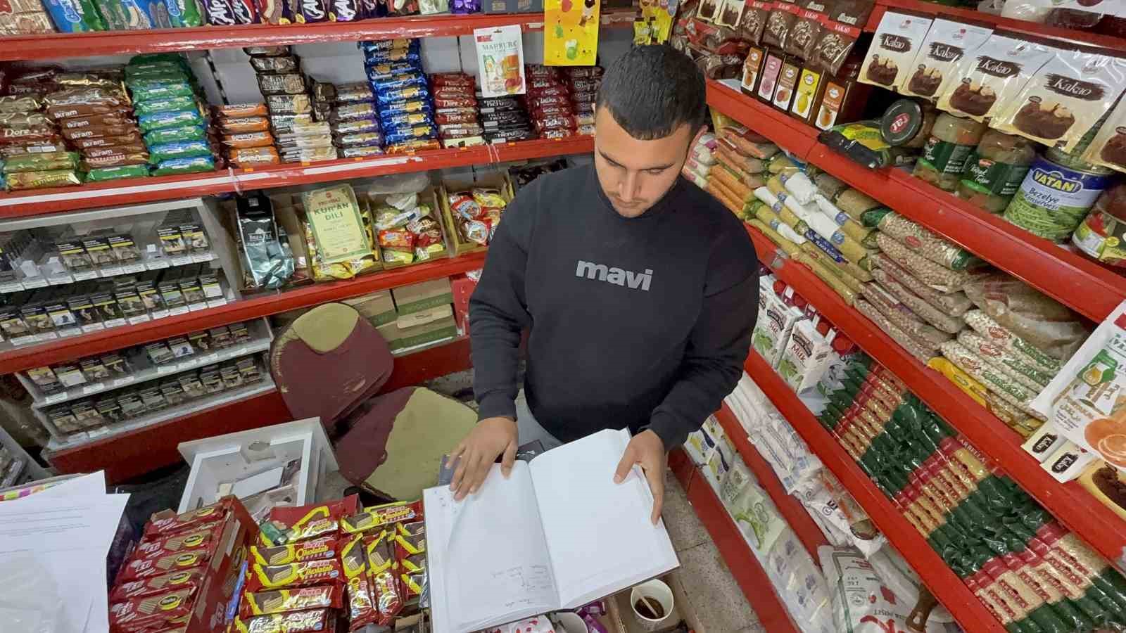 kimse bilmesin allah bilsin diyerek 150 bin liralik veresiye defterini kapatti 2 hInETbYA