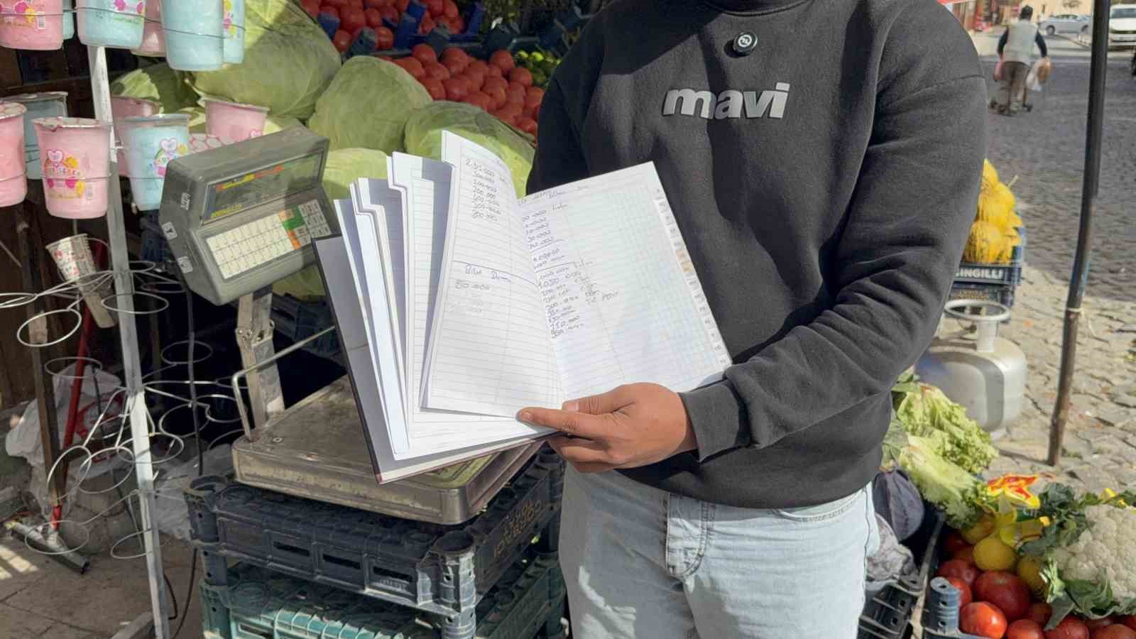 kimse bilmesin allah bilsin diyerek 150 bin liralik veresiye defterini kapatti 3 bN27KihZ