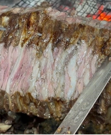 kipcaklardan-bugune-bin-yillik-gastronomik-miras-cag-kebabi-8RJRwwmF.jpg