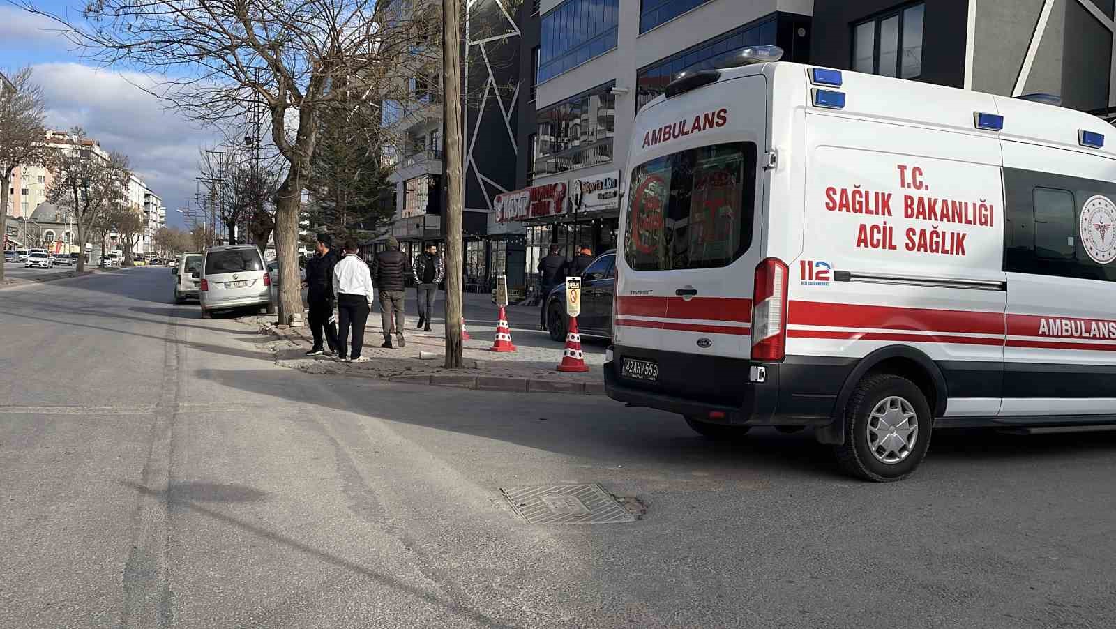 kiraci dukkan sahibini gogsunden bicakladi 0 1qMqH4Mc