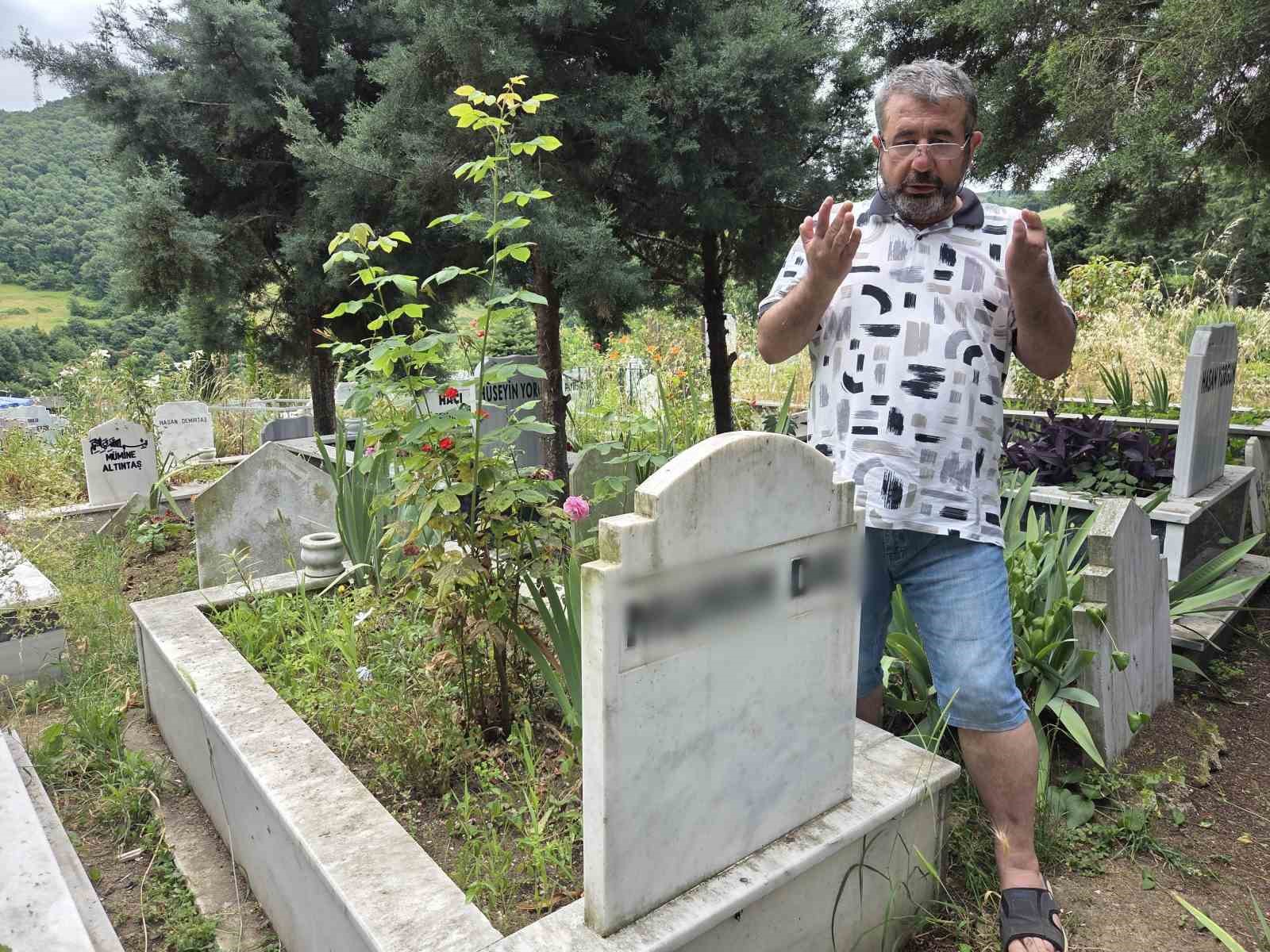Kiracısına ulaşamayan ev sahibinden dikkat çeken protesto 4 kiracisina ulasamayan ev sahibinden dikkat ceken protesto 0