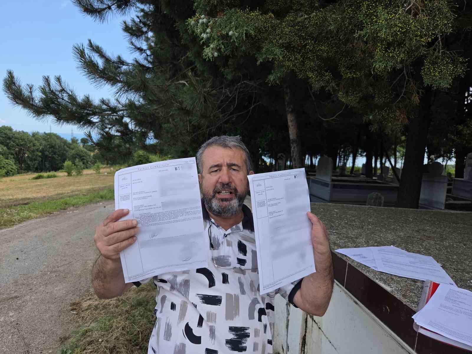 Kiracısına ulaşamayan ev sahibinden dikkat çeken protesto 9 kiracisina ulasamayan ev sahibinden dikkat ceken protesto 5 TnaFyJyy