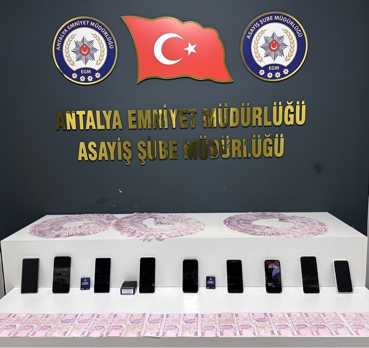 kiralik ilaniyla basladi 21 milyonluk vurgunla bitti 3 kisi tutuklandi 0 2AT9p9hd