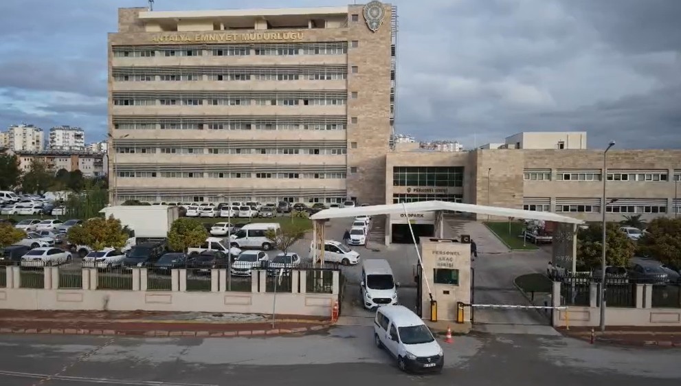 kiralik ilaniyla basladi 21 milyonluk vurgunla bitti 3 kisi tutuklandi 1 jdwq2m5D
