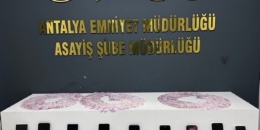 kiralik-ilaniyla-basladi-21-milyonluk-vurgunla-bitti-3-kisi-tutuklandi-hWUHTcQ8.jpg