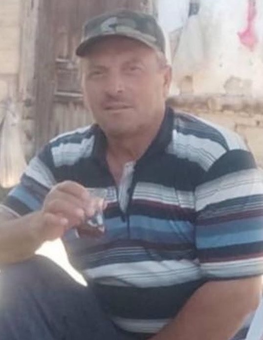 kiraz yedikten sonra zehirlenerek oldukleri iddia edilen cift yan yana topraga verildi 4 taO2v7N7