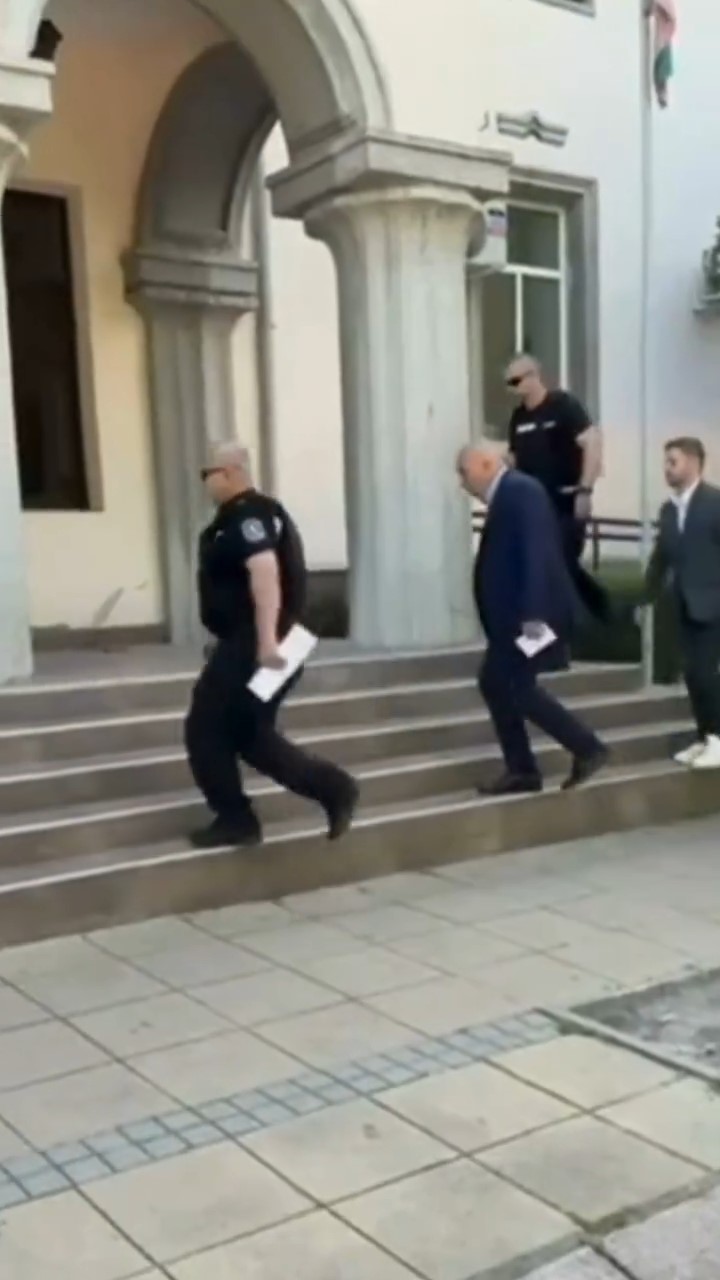 kircaali belediye baskani mumun sorguya alindi 5 eJTyJ89I