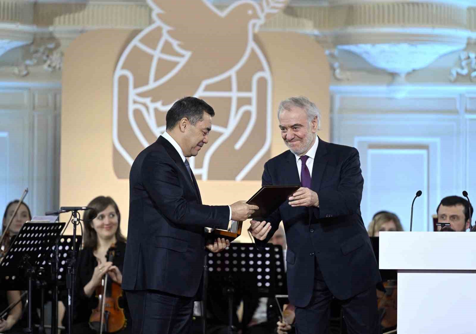 Kırgızistan, Tacikistan ve Özbekistan liderlerine Rusya’da Lev Tolstoy Uluslararası Barış Ödülü 4 kirgizistan tacikistan ve ozbekistan liderlerine rusyada lev tolstoy uluslararasi baris odulu 0 k9ftm5HF