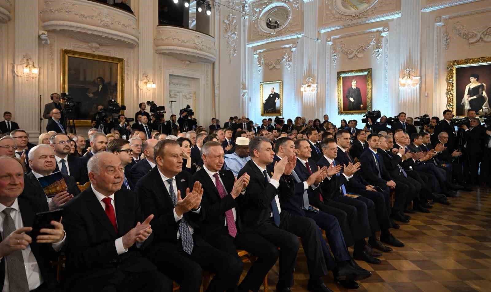 Kırgızistan, Tacikistan ve Özbekistan liderlerine Rusya’da Lev Tolstoy Uluslararası Barış Ödülü 6 kirgizistan tacikistan ve ozbekistan liderlerine rusyada lev tolstoy uluslararasi baris odulu 2 8pVZX3Nf