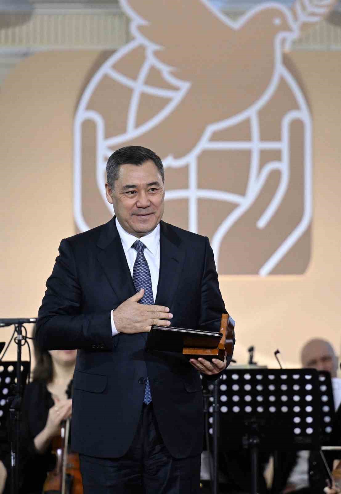 Kırgızistan, Tacikistan ve Özbekistan liderlerine Rusya’da Lev Tolstoy Uluslararası Barış Ödülü 8 kirgizistan tacikistan ve ozbekistan liderlerine rusyada lev tolstoy uluslararasi baris odulu 4 3rmpI41w