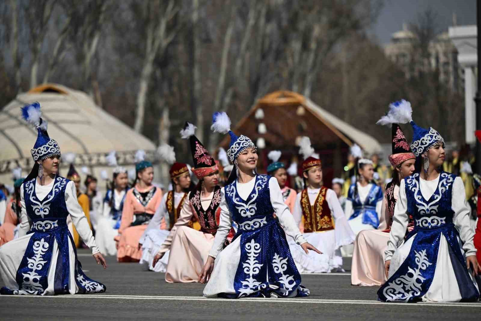 kirgizistanda nevruz coskusu 9 CufMUXIX
