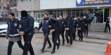 kirikkale-merkezli-yasa-disi-bahis-operasyonunda-14-supheli-tutuklandi-FIXNCcKg.jpg