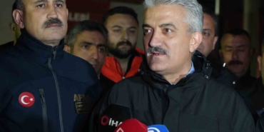 kirikkale-valisi-makastan-fabrika-yanginiyla-ilgili-aciklama-tamamen-kontrol-altina-aldik-YGd5Vmg6.jpg