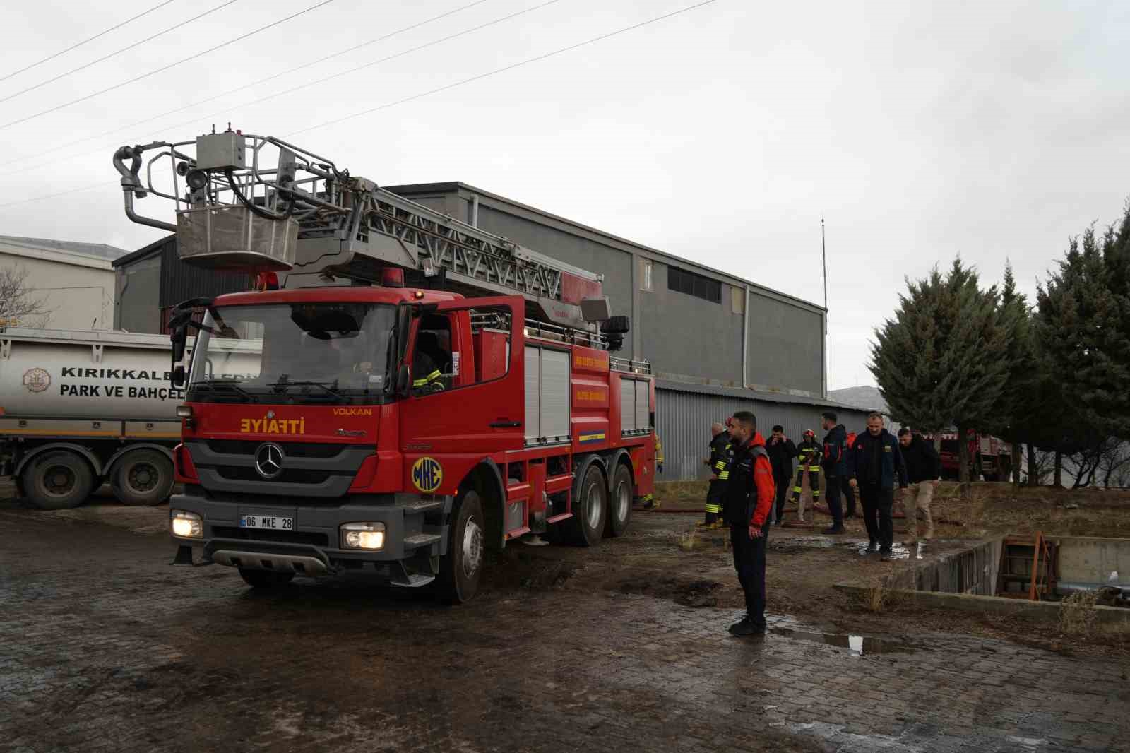 kirikkale valisi mehmet makas yangin kontrolumuz altinda 2 8Wnh3nU9