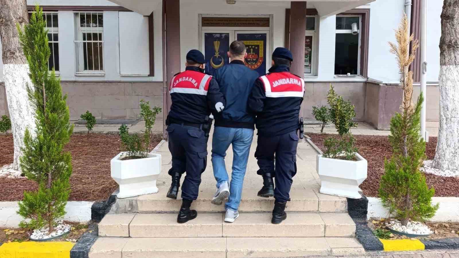 kirikkalede 2 hukumlu yakalandi 1 VPWDeIZa