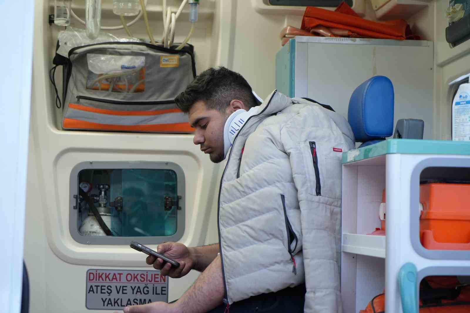 kirikkalede 3 servis araci carpisti 10 yarali 5 Rh7JTFIk