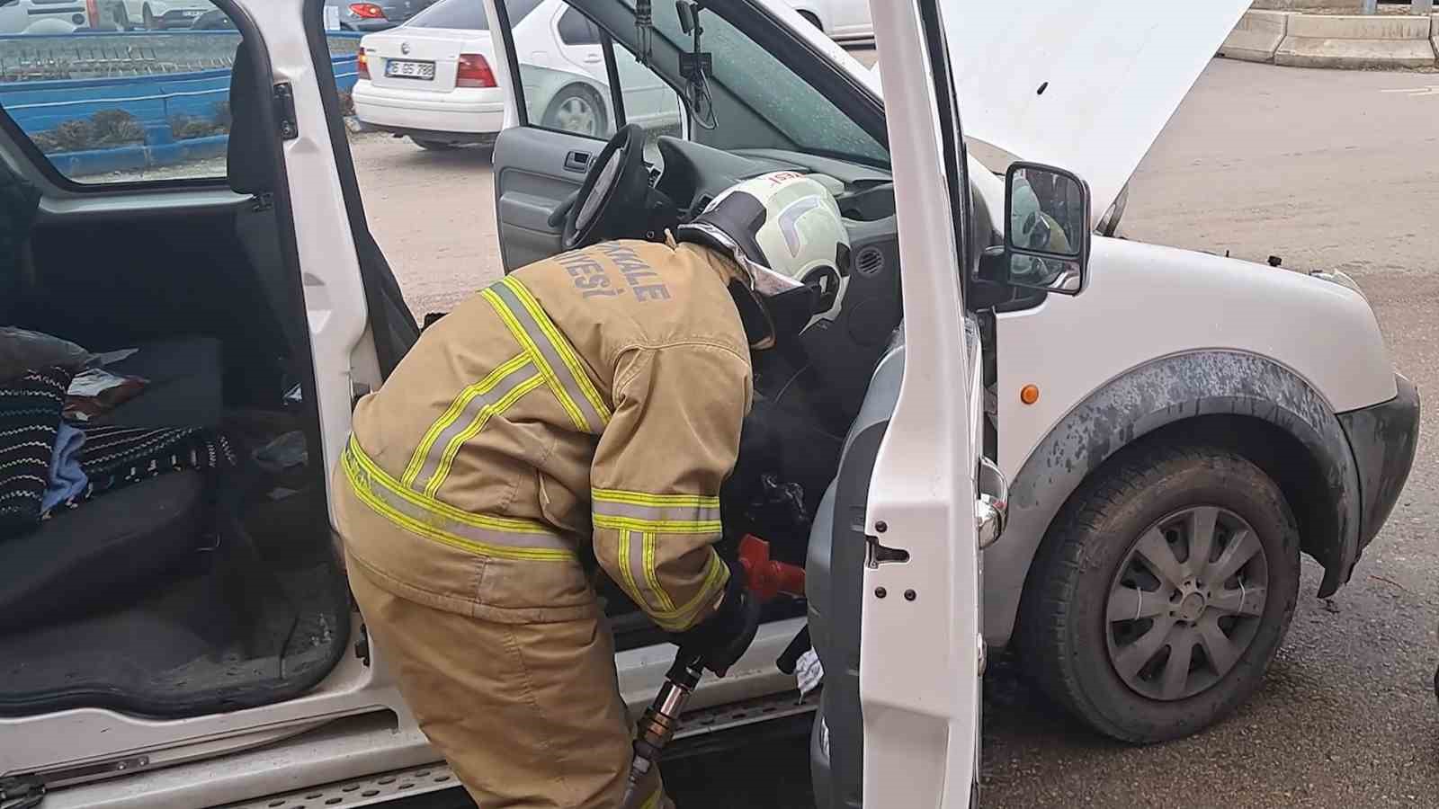 kirikkalede arac yangini 2 uiyZHCn3