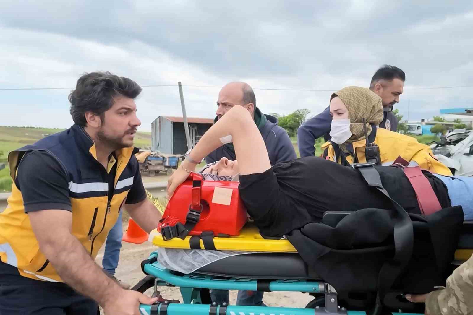 kirikkalede araclar bir aileye mezar oldu olu sayisi 3e yukseldi 6 kisinin tedavisi suruyor 9nuuDXzN