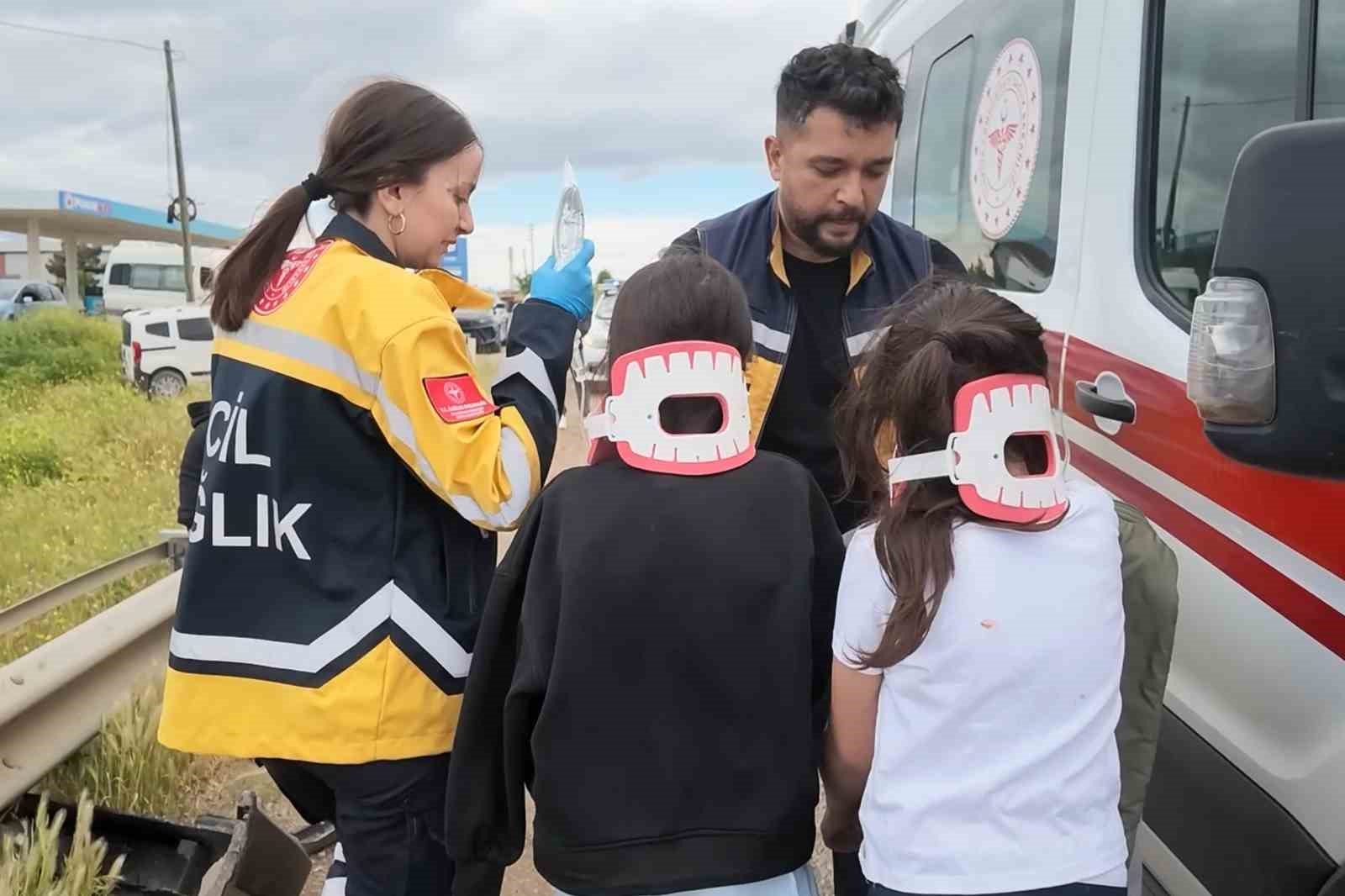 kirikkalede araclar bir aileye mezar oldu olu sayisi 3e yukseldi 6 kisinin tedavisi suruyor B35GskRZ