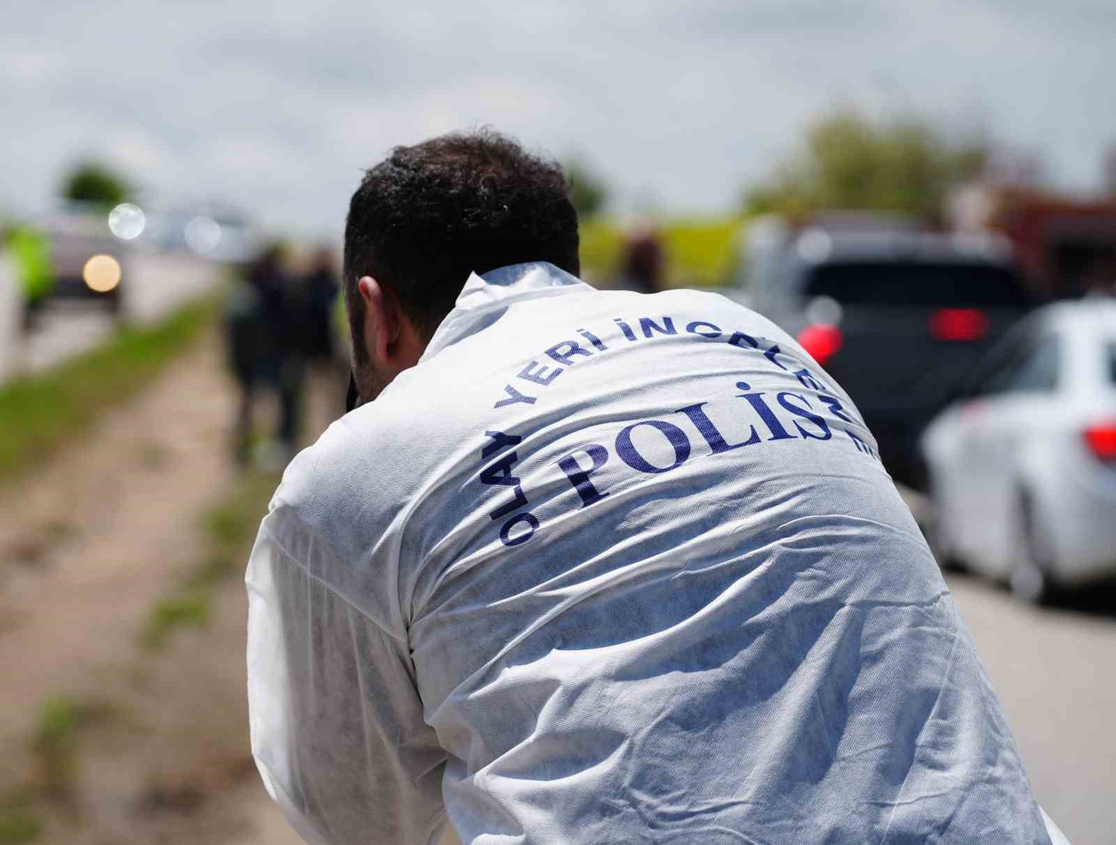 kirikkalede araclar bir aileye mezar oldu olu sayisi 3e yukseldi 6 kisinin tedavisi suruyor f9nqfGn8