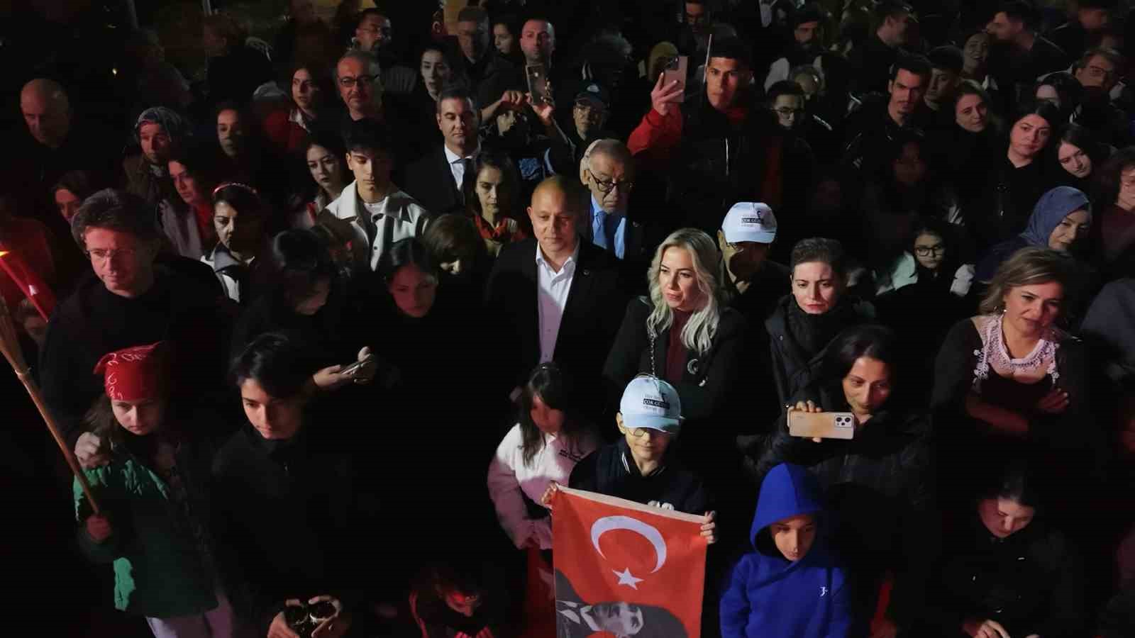 kirikkalede binlerce kisi cumhuriyet icin yurudu 3 czpR7apG