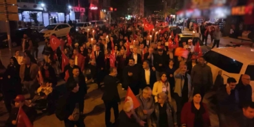 kirikkalede-binlerce-kisi-cumhuriyet-icin-yurudu-JANjZJ6X.jpg