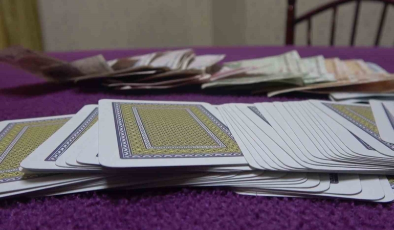 kirikkalede-dernek-gorunumlu-kumarhane-desifre-edildi-110-bin-lira-ceza-kesildi-tr9aDNHk.jpg