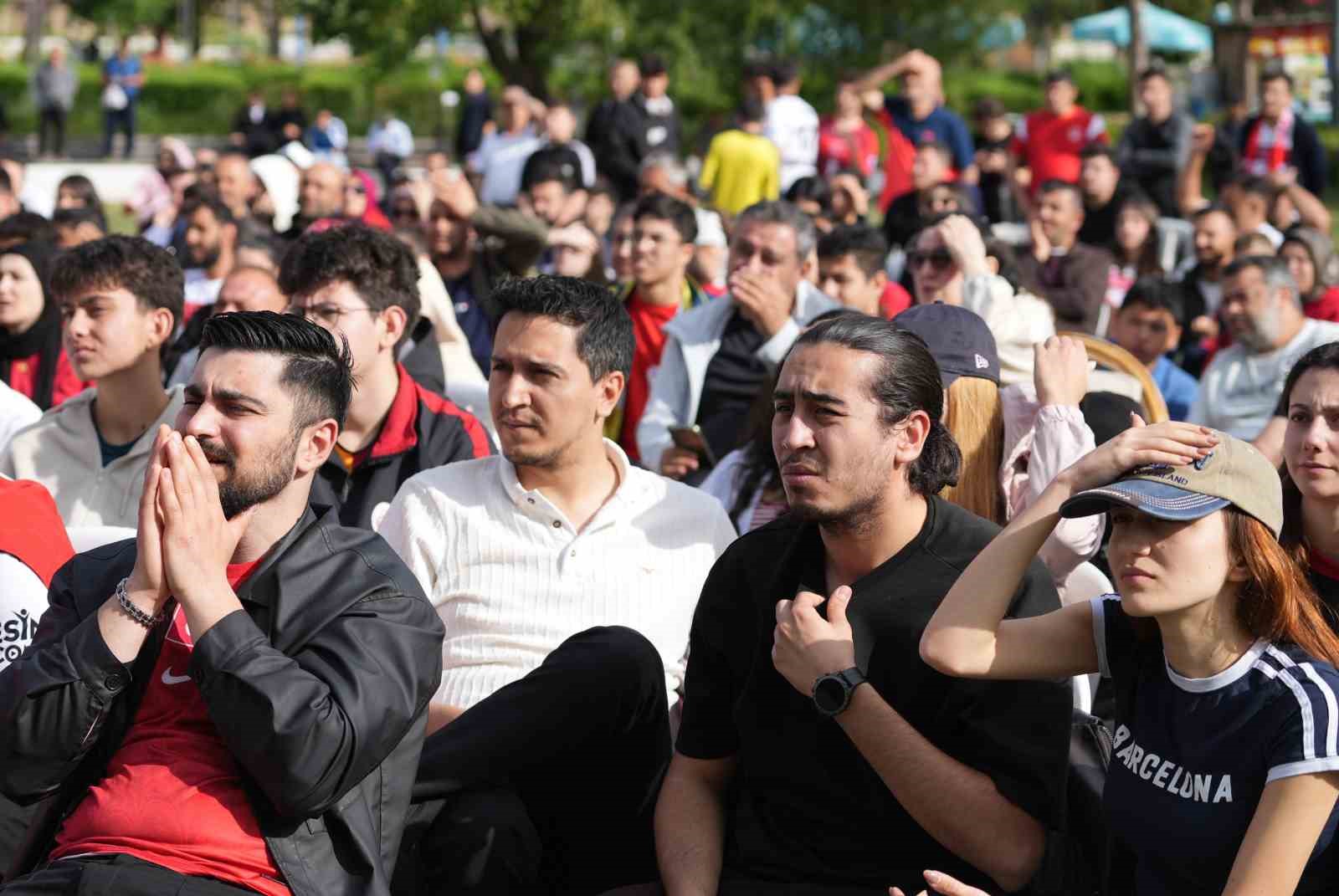 Kırıkkale’de gençler, ilk kez Dünya Kupası heyecanı yaşadı 10 kirikkalede gencler ilk kez dunya kupasi heyecani yasadi 6 kOOTlSOK