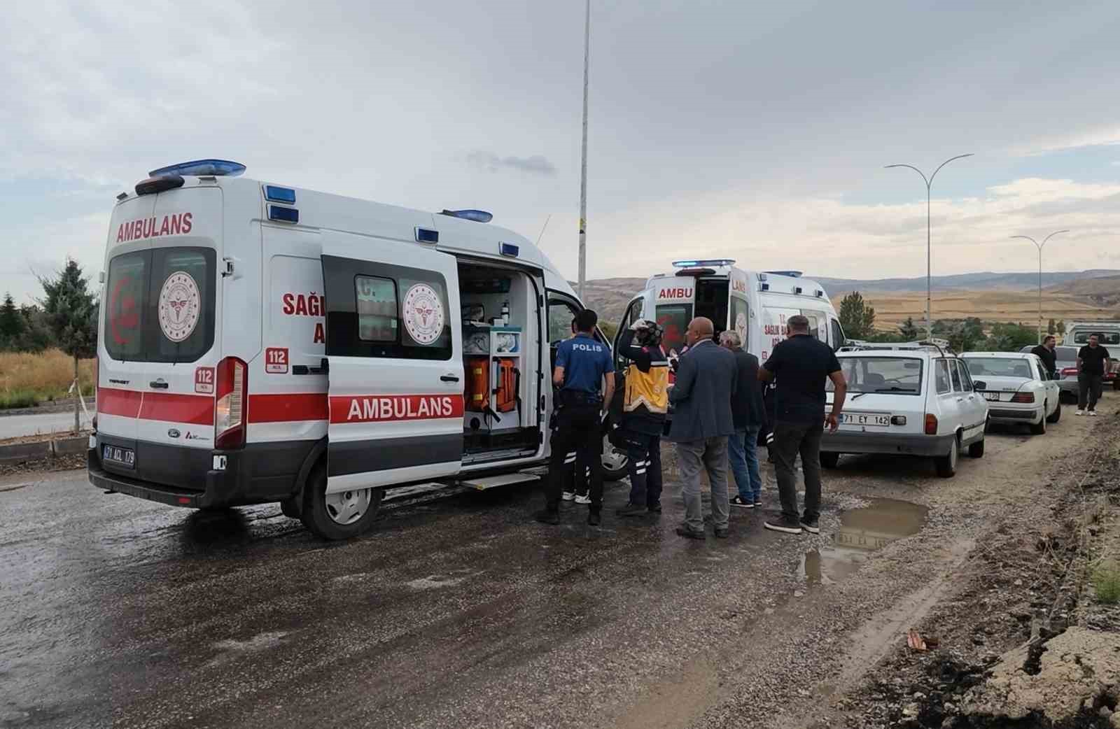 Kırıkkale’de iki otomobil çarpıştı: 3 yaralı 5 kirikkalede iki otomobil carpisti 3 yarali 1