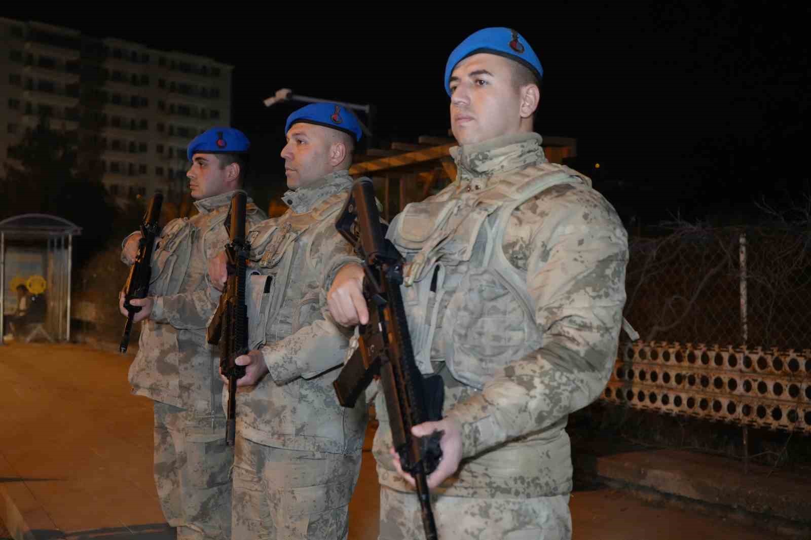kirikkalede polis ve jandarmadan huzur 71 uygulamasi 4 SZRTgRgS
