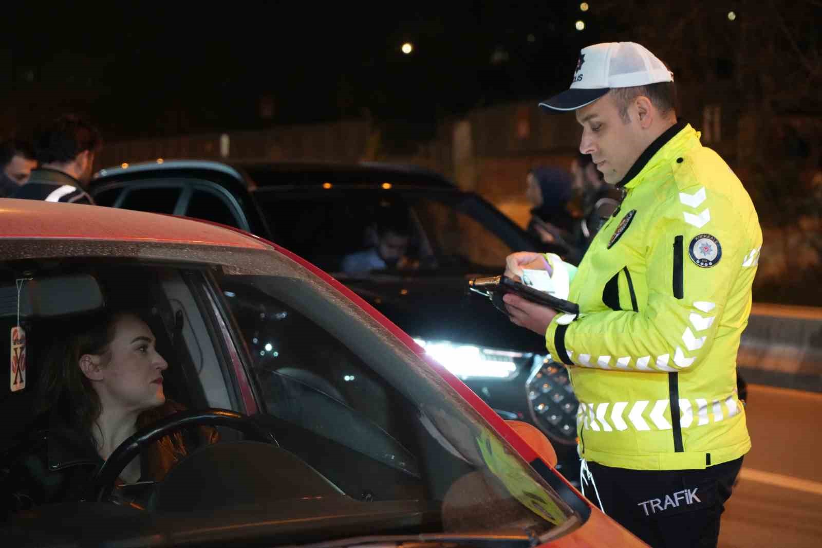 kirikkalede polis ve jandarmadan huzur 71 uygulamasi 6 kdFSmlgv
