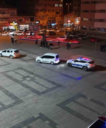 kirikkalede-polis-ve-jandarmadan-huzur-71-uygulamasi-berzPLIu.jpg